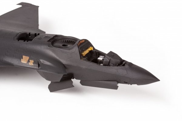 Eduard 73832 F-35B TAMIYA 1/72