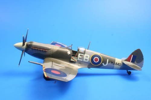 Special Hobby 48107 Supermarine Spitfire Mk.XII (1:48)