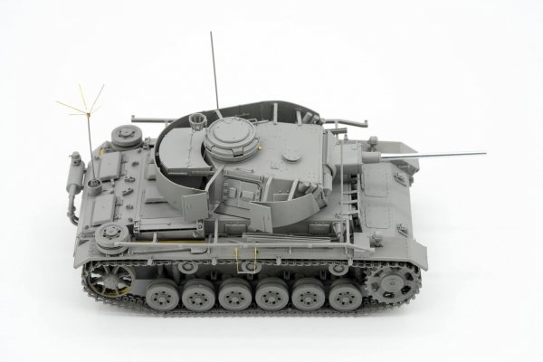 Border Model BT-048 Pz.Bef.Wg.III Ausf.K 2in1 w/Schürzen 1/35