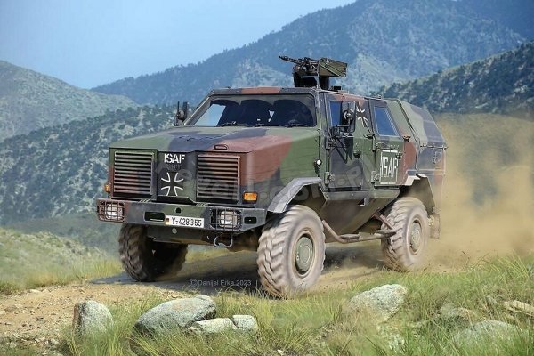 Revell 63345 ATF Dingo 1 - model set 1/72