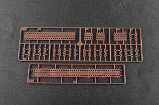 Trumpeter 05553 KV-220 Russian Tiger Super Heavy Tank 1/35