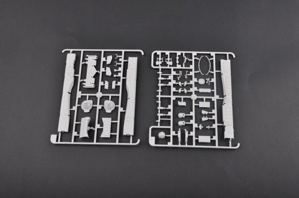 Trumpeter 01581 Soviet T-64B MOD 1975 (1:35)