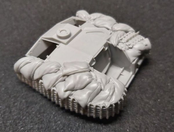 Panzer Art RE35-617 StuG IIIF sandbags armor 1/35