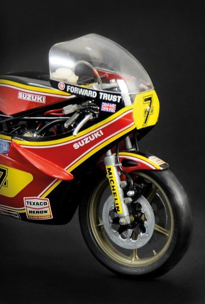 Italeri 4644 Suzuki RG 500 XR27 1/9