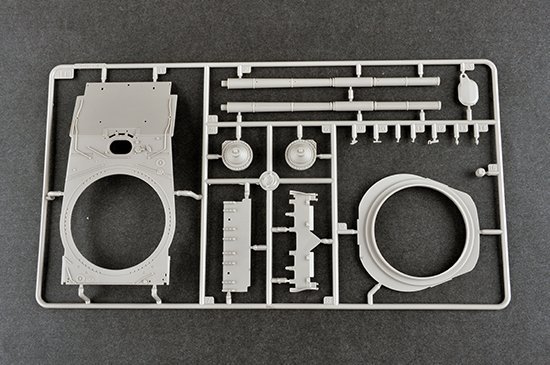 Trumpeter 09525 Russian T-80U MBT 1/35