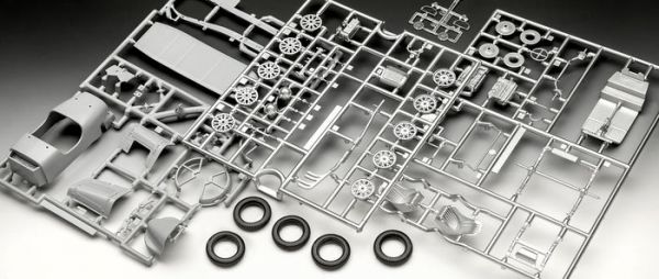 Revell 07751 Aston Martin Ulster 1/32