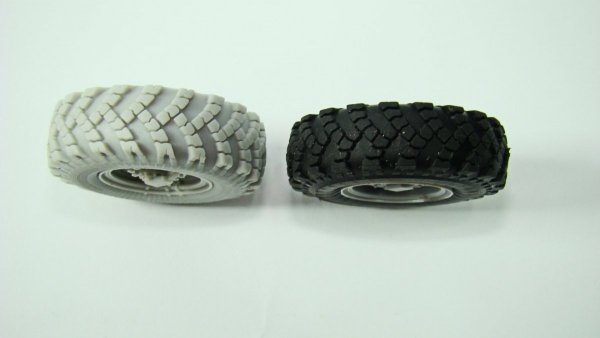 Panzer Art RE35-462 Kamaz 4320 road wheels 1/35