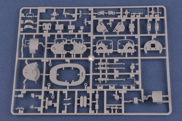 Hobby Boss 83211 B-24J Liberator 1/32