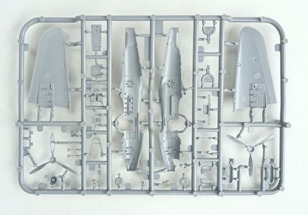 Arma Hobby 70056 Arma Hobby 70056 P-39N Airacobra 1/72