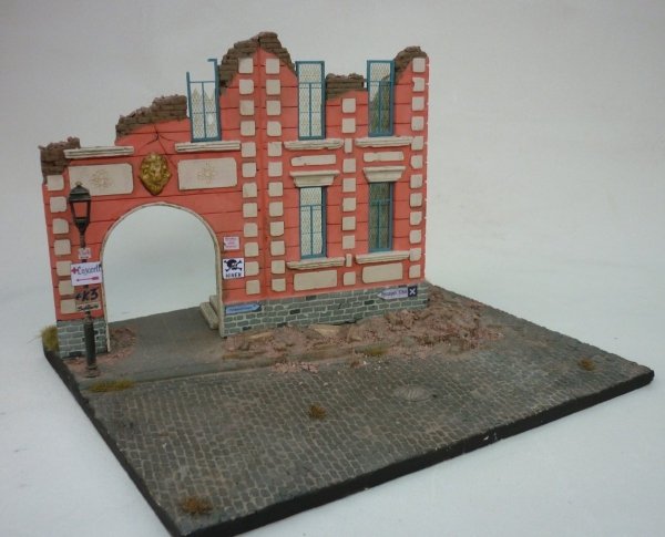 RT-Diorama 35222 Diorama-Base: &quot;Bombed out Street&quot; 1/35