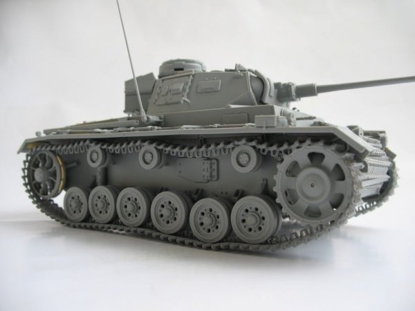 Dragon 6394 Pz.Kpfw.III Ausf.J (1:35)