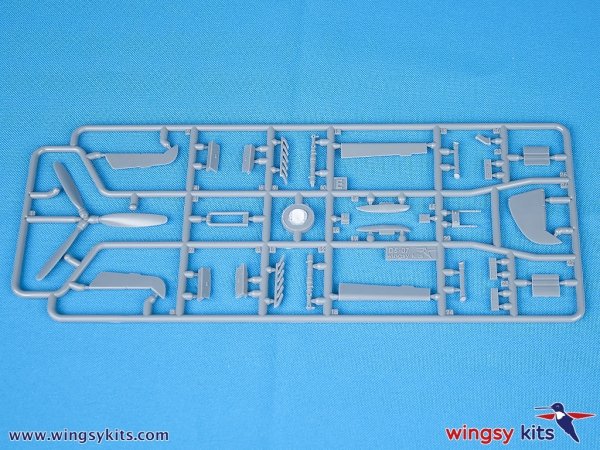 Wingsy Kits D5-12 Swiss Air Force Fighter MESSERSCHMITT Bf 109 E-3a 1/48