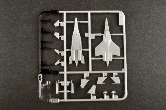 Trumpeter 06230 SU-33UB FLANKER (6pcs.) (1:350)