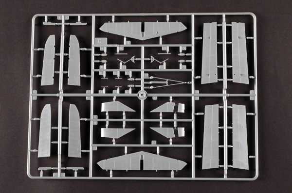 Trumpeter 05825 Fairey Barracuda WW II Torpedo Bomber 1/48