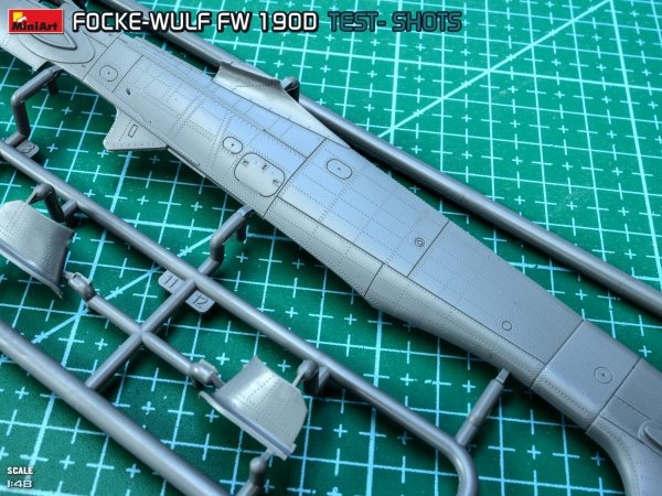 MiniArt 48040 FOCKE-WULF FW 190D-9. MIMETALL PROD. JAGDGESCHWADER 301. BASIC KIT 1/48