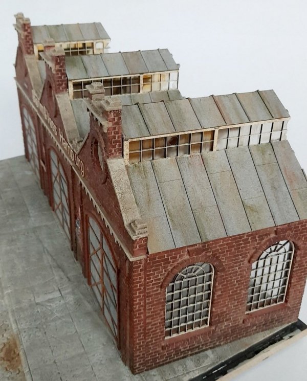 RT-Diorama 35285 Diorama-Base: &quot;Industrial Hangars&quot; 1/35