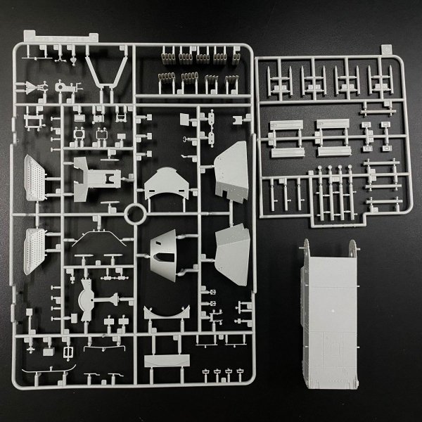 Dragon MD003 Sd.Kfz.138 Panzerjager MARDER III H w/Interior 1/35