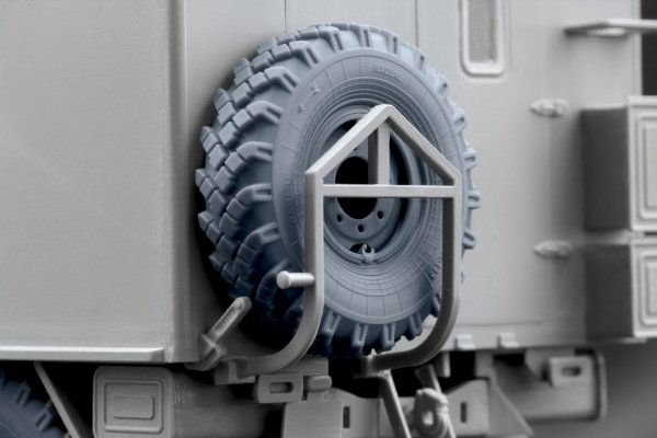 ScaleX WM 35018 ZIL 131 Ordinary wheel set for Trumpeter kit 1/35