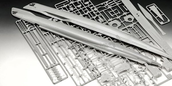 Revell 05167 German Submarine Type IX C/40 U190 1/144