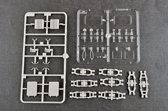 Trumpeter 01079 KET-T Recovery Vehicle Based on MAZ-537 Heavy Truck 1/35
