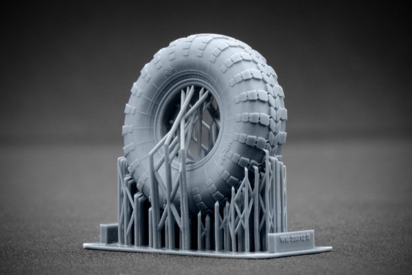 ScaleX WM 35013S BRDM 2 Sagged wheel set (for Trumpeter) 1/35