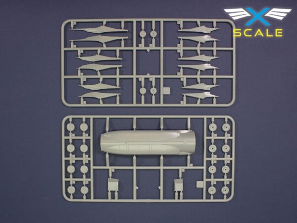 X-Scale 144008 B707-124 Long Range Narrow Body Airliner Continental 1/144