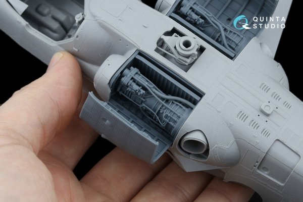 Quinta Studio QT48081 Ka-52/Ка-52М Engine with bay and cover, portside (Zvezda/Quinta) 1/48