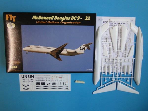 Fly 14404 DC 9-32 UN (1:144)