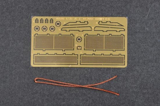 Trumpeter 05586 Soviet JS-7 Heavy Tank (1:35)