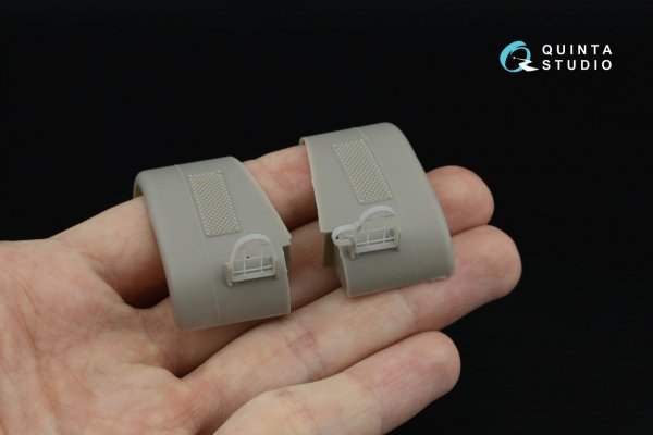 Quinta Studio QD+35066 U.S. Diamond T 968A Cargo truck (open cab) 3D-Printed &amp; coloured Interior on decal paper (Mirror Models) (with 3D-printed resin parts) 1/35