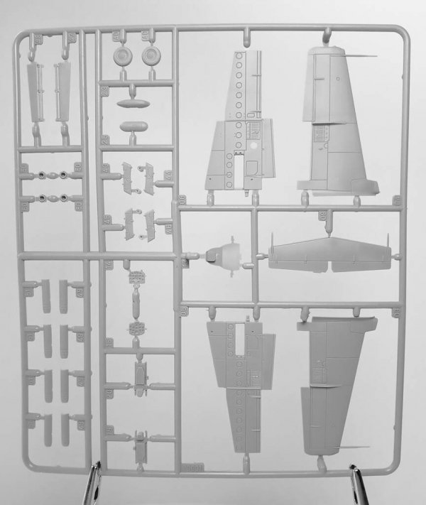 Arma Hobby 70010 TS-11 Iskra bis DF- Expert set 1/72