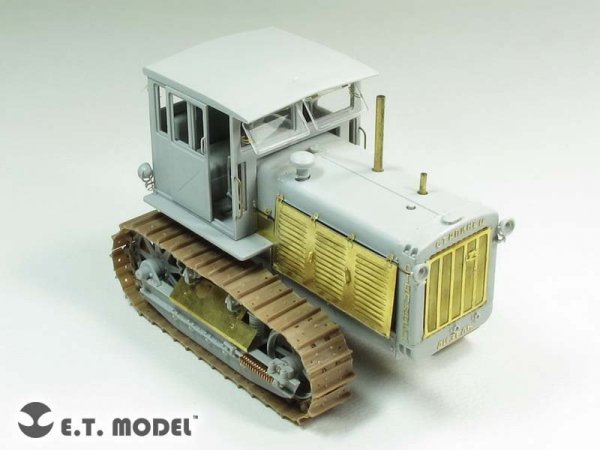 E.T. Model E35-193 Russian ChTZ S-65 Tractor with Cab (For TRUMPETER 05539) (1:35)