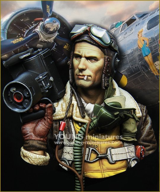 Young Miniatures YM1872 B-17 CREW with K20 CAMERA 1/10