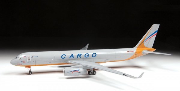 Zvezda 7031 Cargo airplane TU-204-100C 1/144