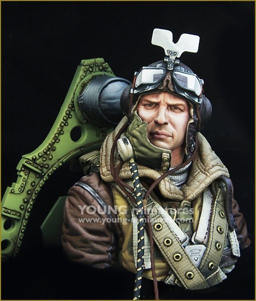 Young Miniatures YM1868 RAF Spitfire Mk.l Pilot WWll 1/10