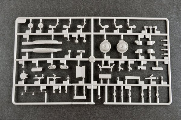 Trumpeter 09601 Soviet Obj.172 T-72 Ural 1/35