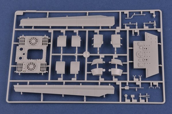 Hobby Boss 84530 German Sd.Kfz.182 King Tiger Porsche Turret w/ Zimmerit (1:35)