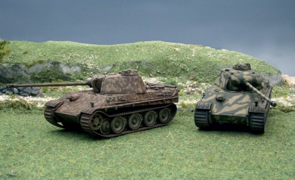 Italeri 7504 PZ. KPFW. V PANTHER AUSF.G (1:72)