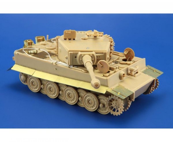 Eduard 36318 Tiger I late 1/35 Academy