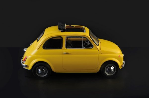 Italeri 4715 Fiat 500 F Upgraded Edition 1/12