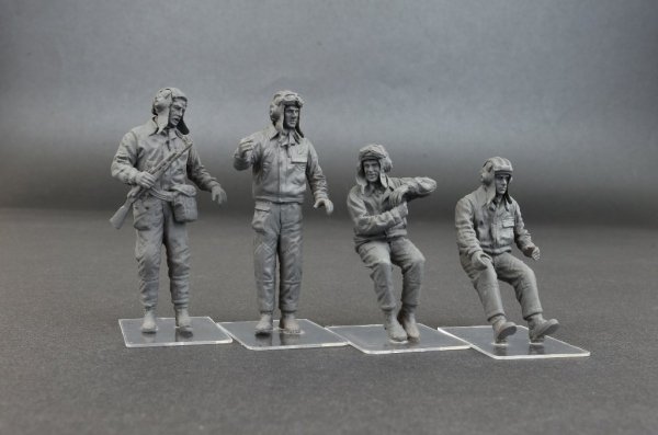 MiniArt 37037 Soviet Tank Crew 1960-70s 1:35