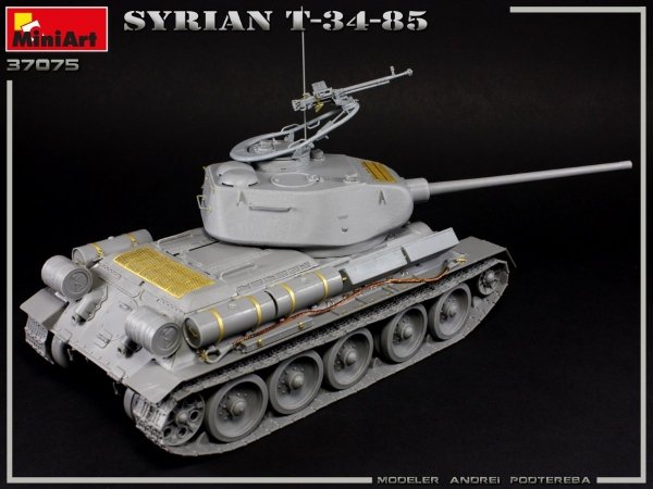 MiniArt 37075 SYRIAN T-34/85 1/35