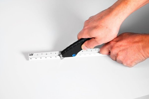 AK Interactive AK9049 METALLIC MULTI SCALE TRIANGULAR RULER