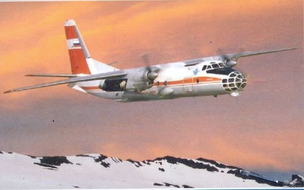 A-Model 72223 AN-30 D 1:72