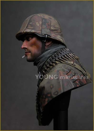 Young Miniatures YM1804 German Waffen SS Ardennes 1944 1/10