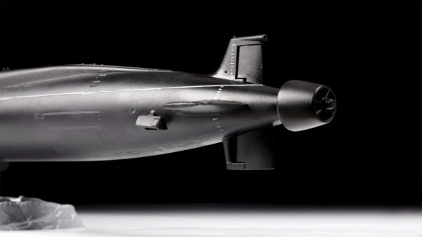 Zvezda 9058 SSBN &quot;Borey&quot; Nuclear Submarine 1:350