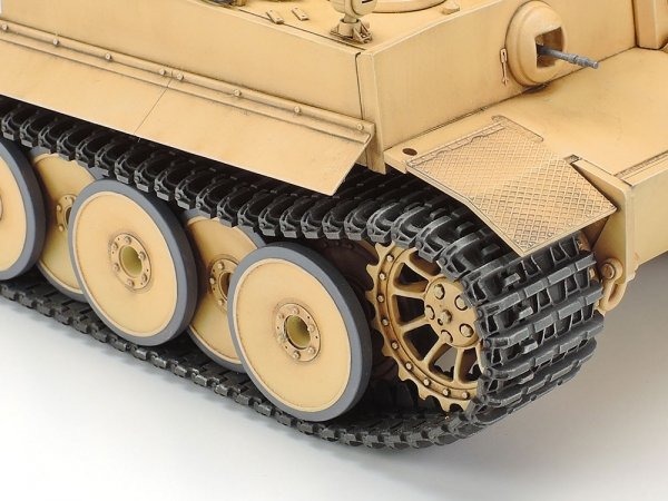 Tamiya 35227 German Tiger I Initial Production (1:35)