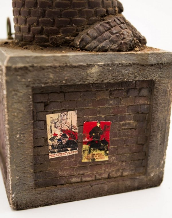 RT-Diorama 35300 Ruined Factory chimney 1/35