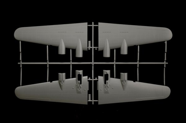 Italeri 1487 B-17F Flying Fortress 1/72