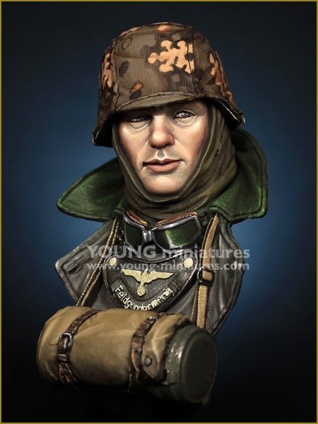 Young Miniatures YM1889 WWII German Feldgendarmerie 1/10